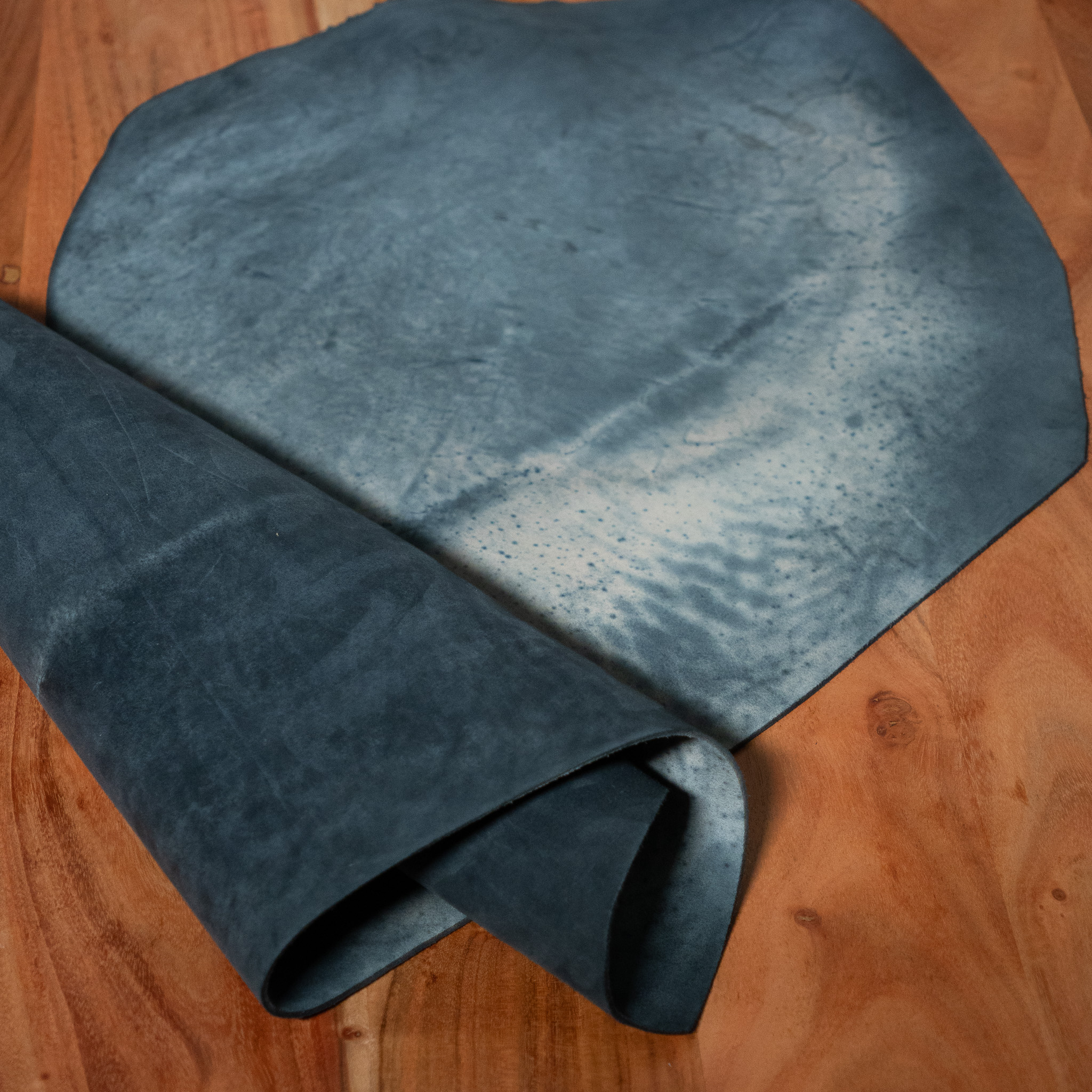 CORIUM DOUBLE SHELL CORDOVAN MARBLED - BLACK - Image 3