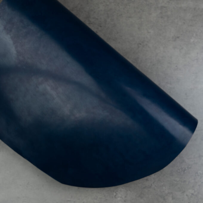 CORIUM SHELL CORDOVAN CLASSIC - BLUE A/B GRADE - 1.7-2.0 mm / 4.5 oz, 0.10-0.12m2 - 1.3 sqft
